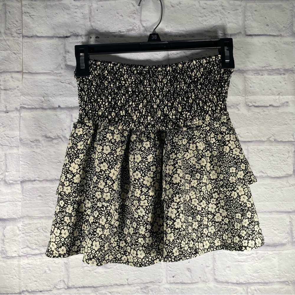 Girls Zara Floral Smocked Tiered Mini Skirt Size 11/12